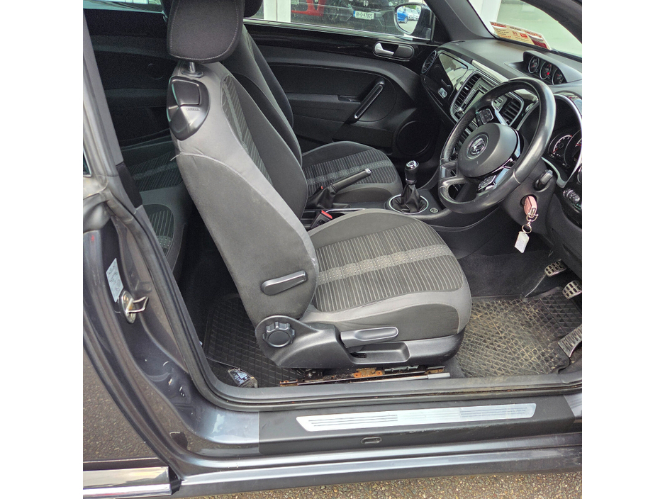 2014 Volkswagen Beetle 2L Diesel For Sale Images