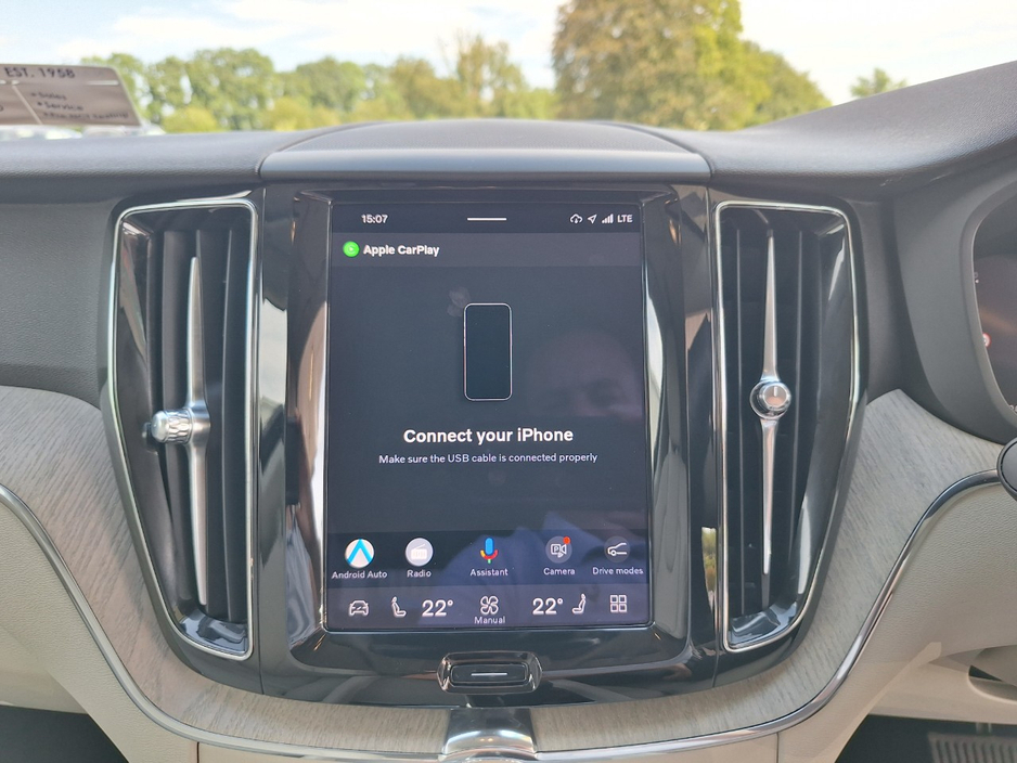 2023 Volvo XC60 2L Petrol Plug-in Hybrid For Sale Images