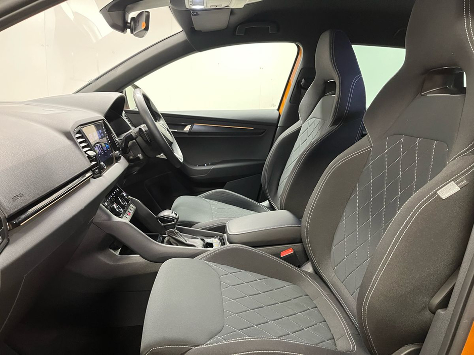 Skoda Karoq Sportline DSG 2.0TDI 115BHP - Reversing Camera - Climate Control - Heated Seats - Cruise Control - Apple CarPlay/Android Auto — thumbnail 18
