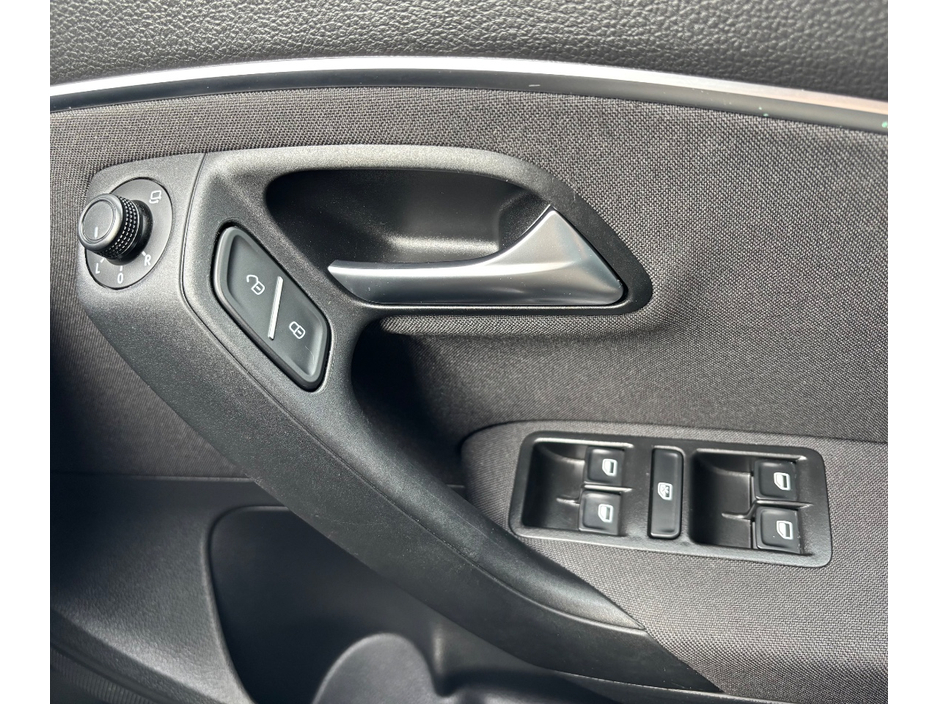 2016 Volkswagen Polo 1.2L Petrol For Sale Images