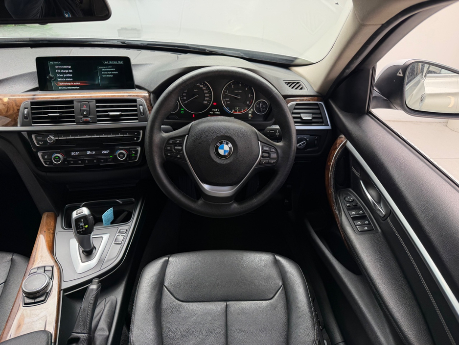 BMW 3 Series 320D SE LUXURY DIESEL AUTOMATIC // FULL HEATED ELECTRIC LEATHER // LANE ASSIST // PRIVACY PACK // STUNNING EXAMPLE // AA APPROVED 2026 — thumbnail 33
