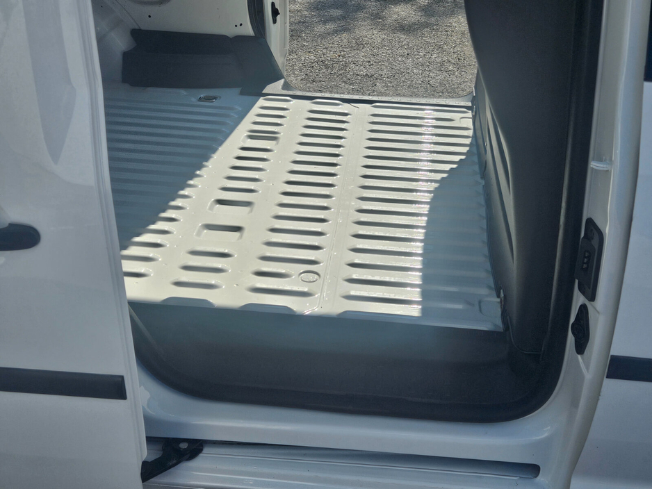 2018 Volkswagen Caddy 2L Diesel For Sale Images