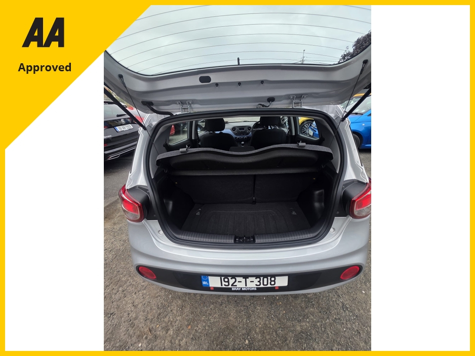 Hyundai i10 DELUXE 4DR — thumbnail 13