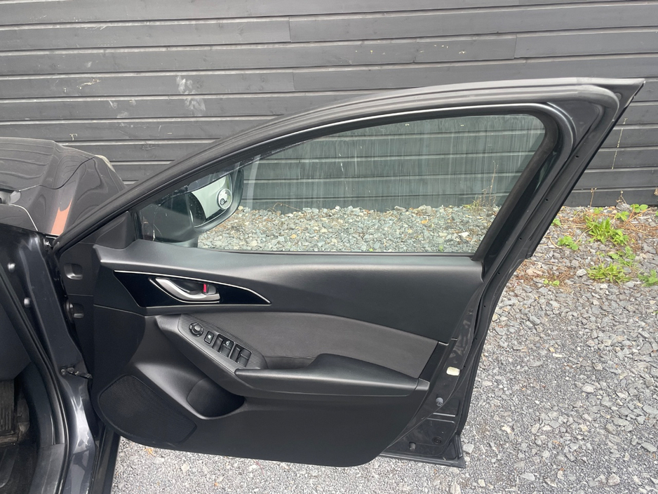 Mazda Mazda3 2.2 D SE 5DR — thumbnail 13