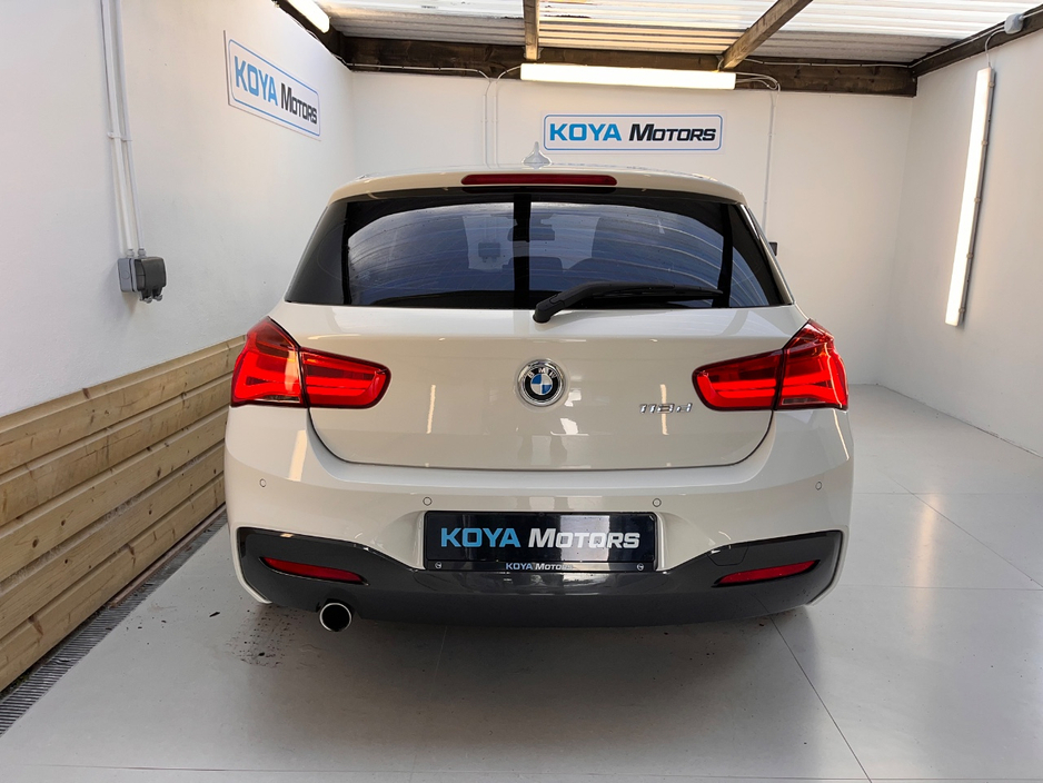 BMW 1 Series 118D 2.0 DIESEL M-SPORT PRO PLUS M-PERFORMANCE AUTOMATIC // M3 CS ALLOY PACKAGE INCLUDED // ALPINE WHITE METALLIC // LED MATRIX LIGHTING // LANE DEPARTURE ASSIST // PRO MEDIA PACK // CRUISE CONTROL — thumbnail 16