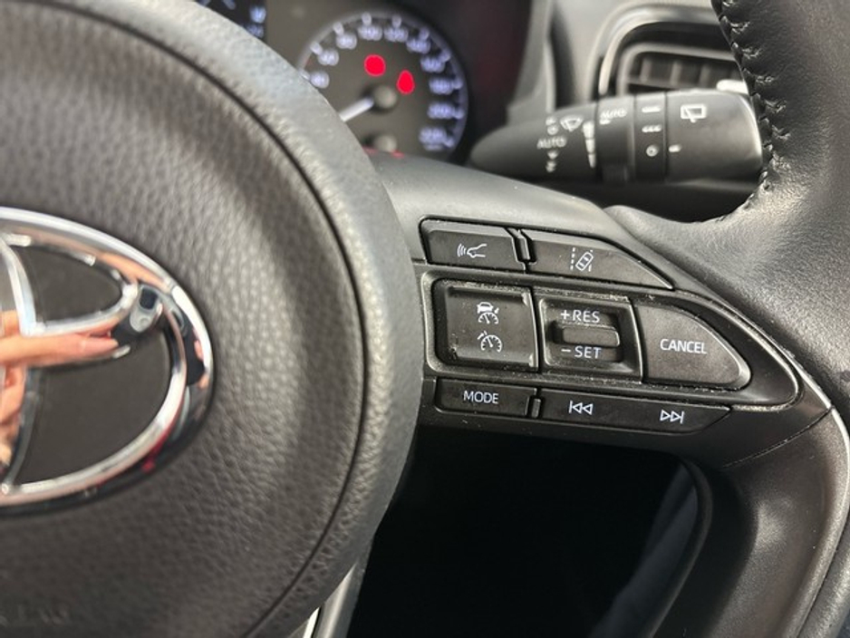Toyota Yaris Luna — thumbnail 14