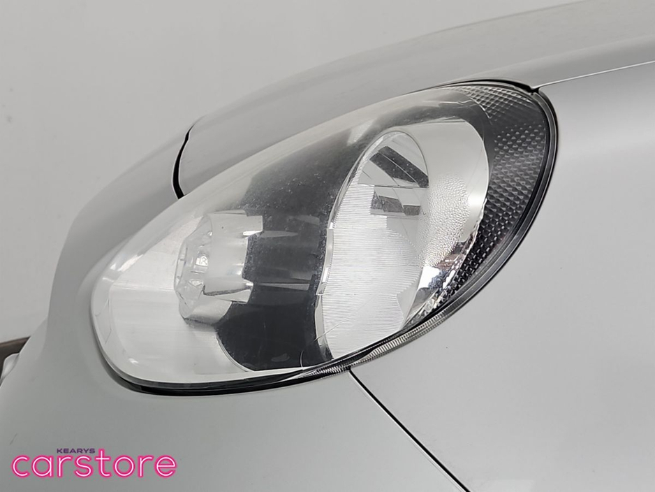 Nissan March 1.2 CVT — thumbnail 16