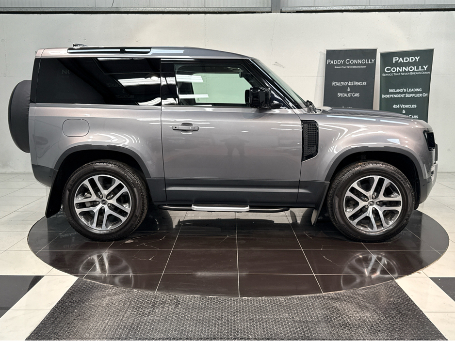 2021 Land Rover Defender 3L Diesel For Sale Images