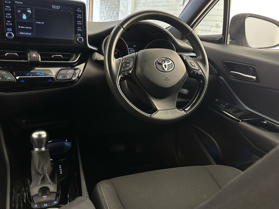 Toyota C-HR HYBRID SPORT AUTO — thumbnail 9
