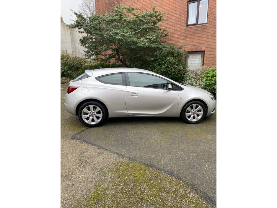 Opel Astra 1.4 Sport Hatchback Petrol Manual (120bhp) — thumbnail 3
