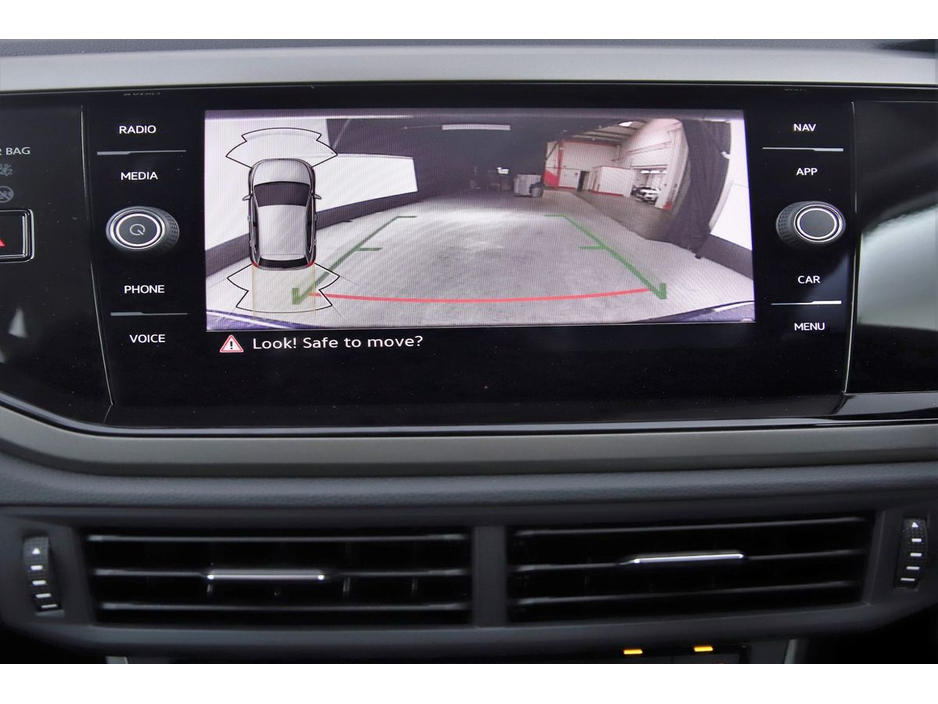 Volkswagen Polo 1.0 TSI DSG COMFORTLINE *DIG DASH*CARPLAY*REVERSE CAM*PARK SENSORS* — thumbnail 19