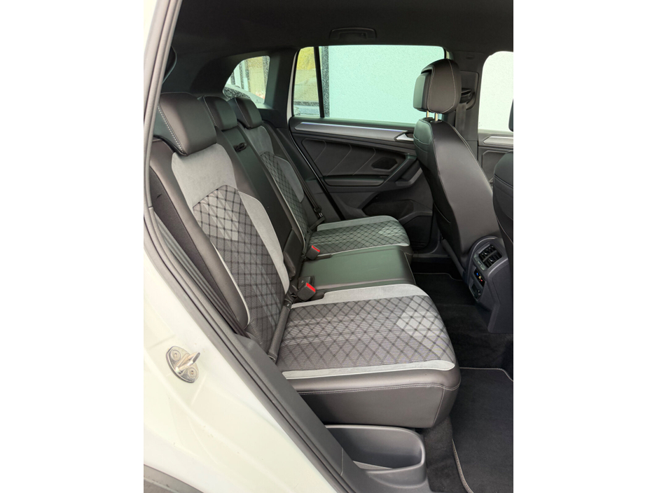2023 Volkswagen Tiguan 2L Diesel For Sale Images
