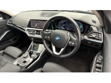 2022 BMW 3 Series 2L Hybrid For Sale Images
