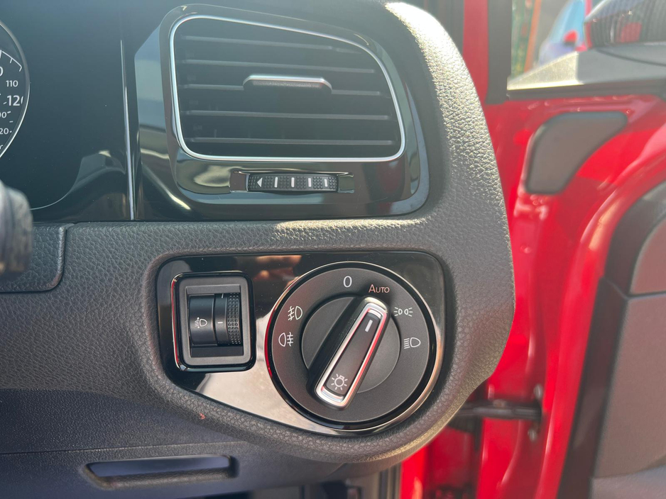 2015 Volkswagen Golf 2.0L Diesel For Sale Images