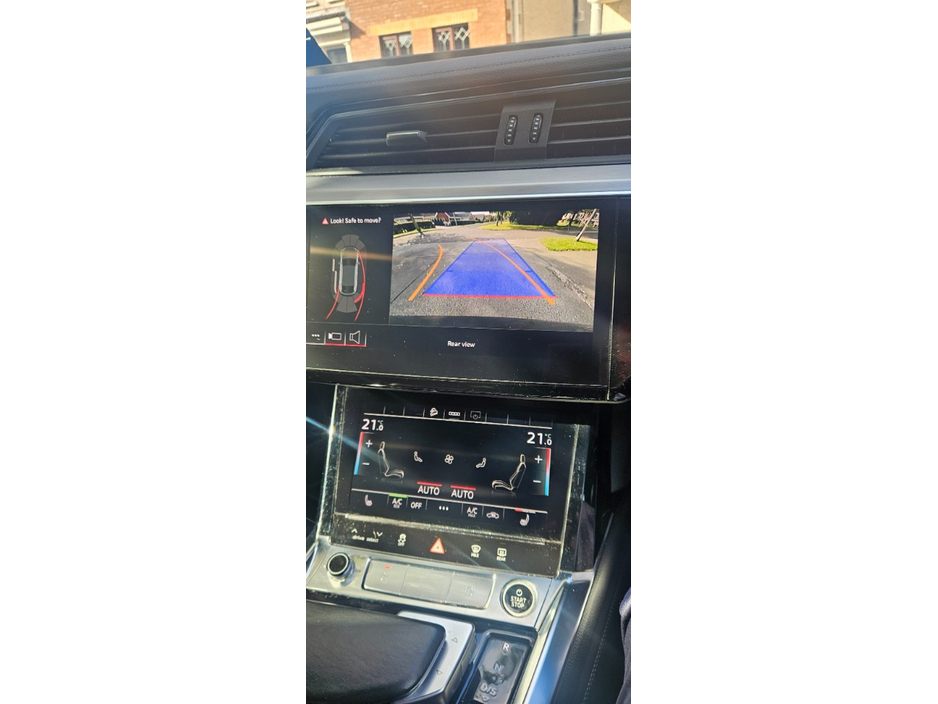 Audi e-tron S LINE QUATTRO 55 5DR A Sportback — thumbnail 16