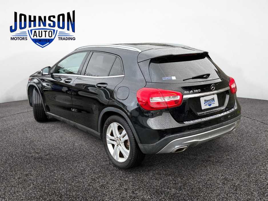 Mercedes-Benz GLA Class 1.6 Petrol Auto — thumbnail 3
