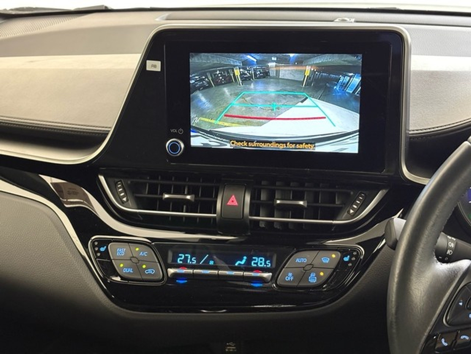 Toyota C-HR — thumbnail 13