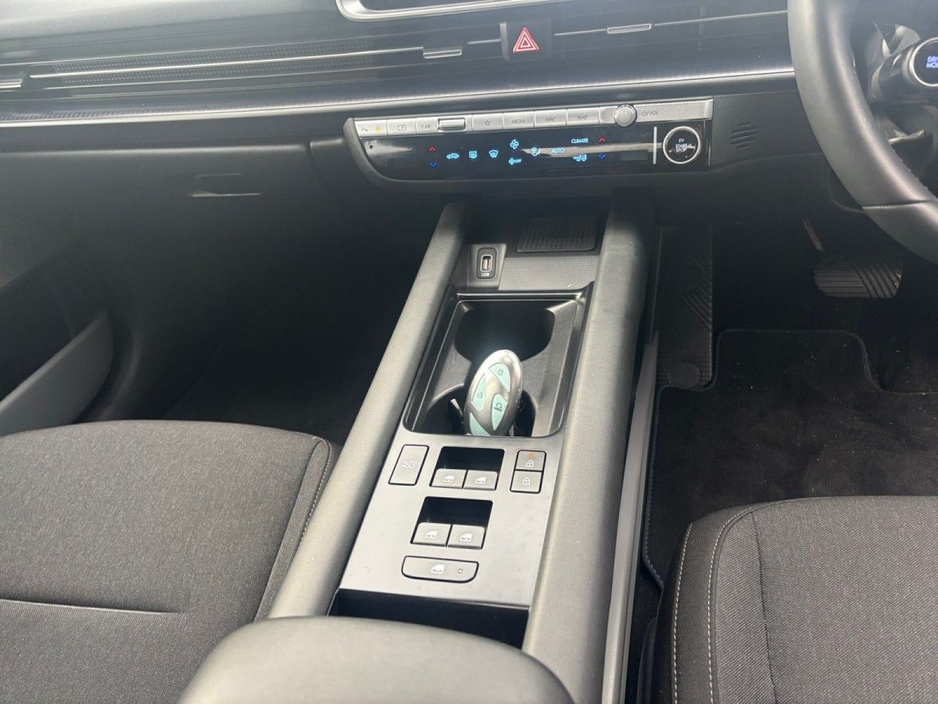 2025 Hyundai Ioniq 6 0L Electric For Sale Images