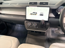 2026 Land Rover Defender 3L Diesel For Sale Images