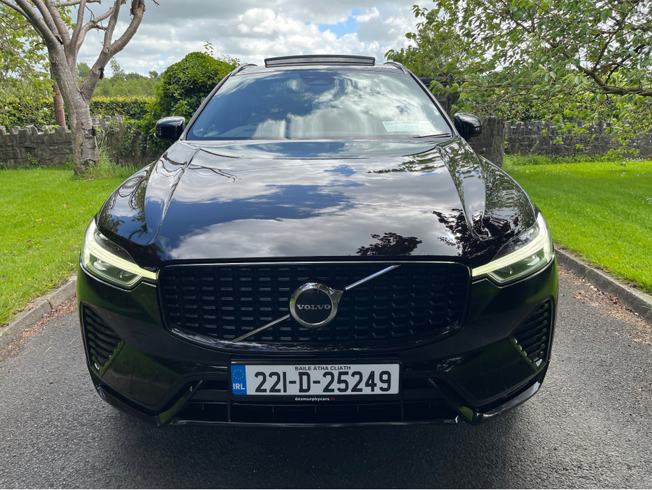 2022 Volvo XC60 2L Diesel For Sale Images