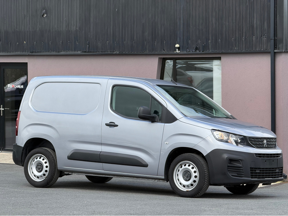 2023 Peugeot Partner 1.5L Diesel For Sale Images
