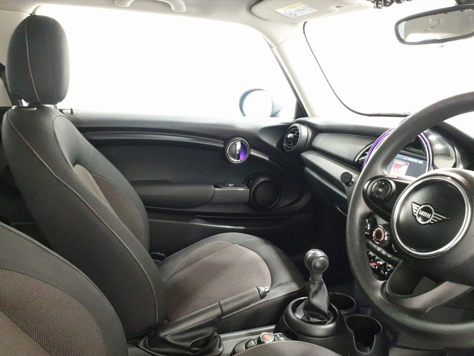 2019 MINI Hatch 1.5L Petrol For Sale Images