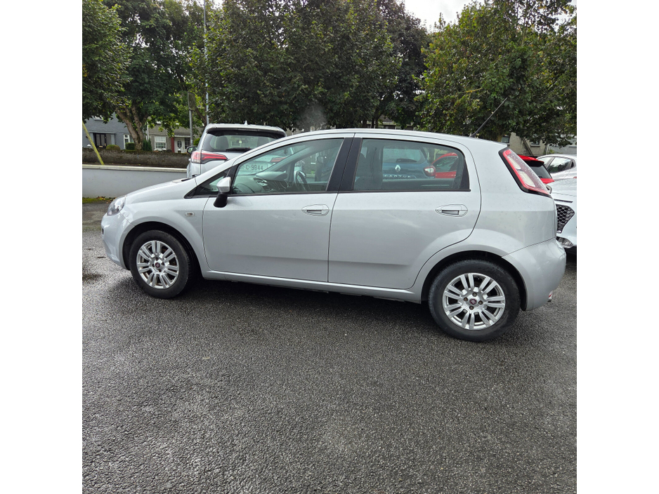 2014 Fiat Punto 1.2L Petrol For Sale Images