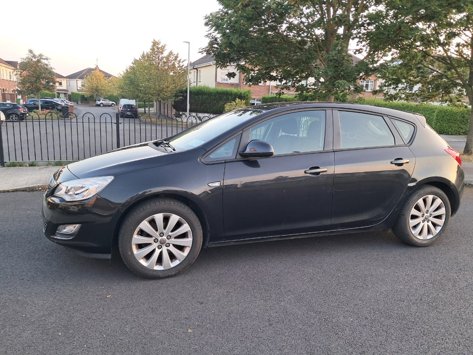 Opel Astra SC 1.4 I 100PS 5DR 4DR — thumbnail 2