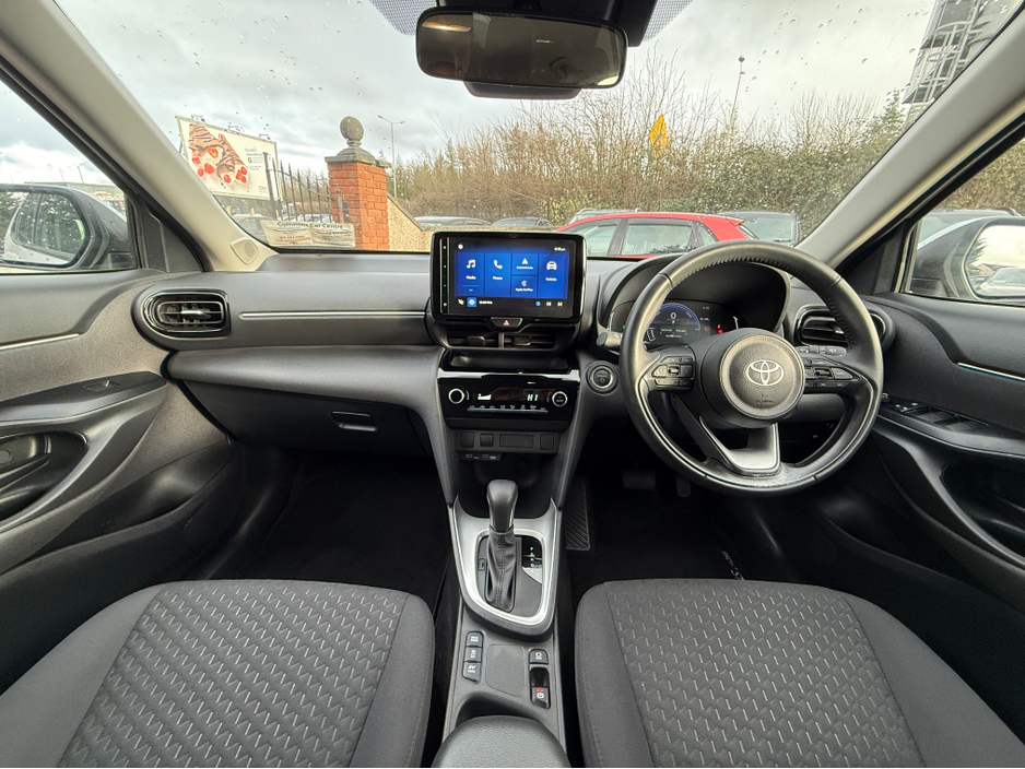 2025 Toyota Yaris Cross 1.5L Petrol Hybrid For Sale Images