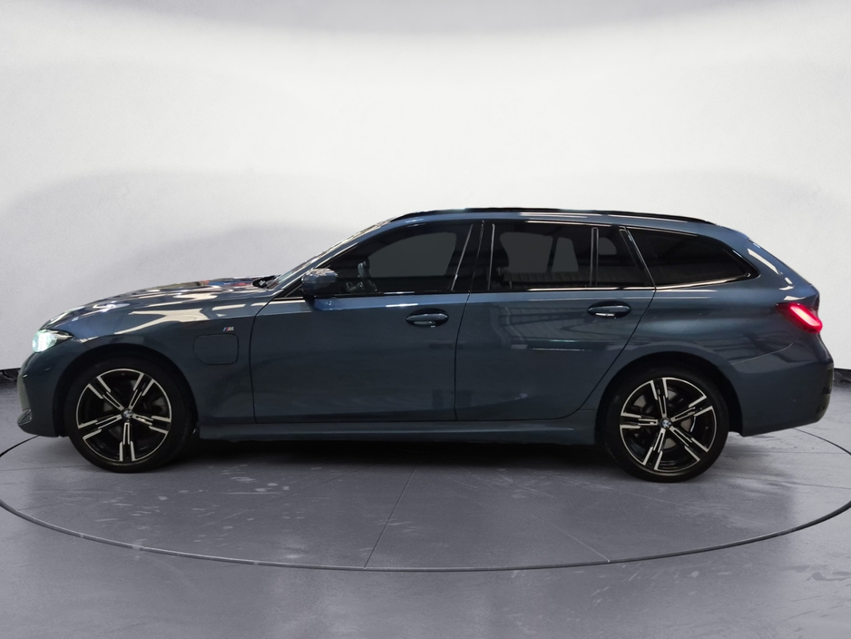 BMW 3 Series Estate 330E M Sport Hybrid — thumbnail 10