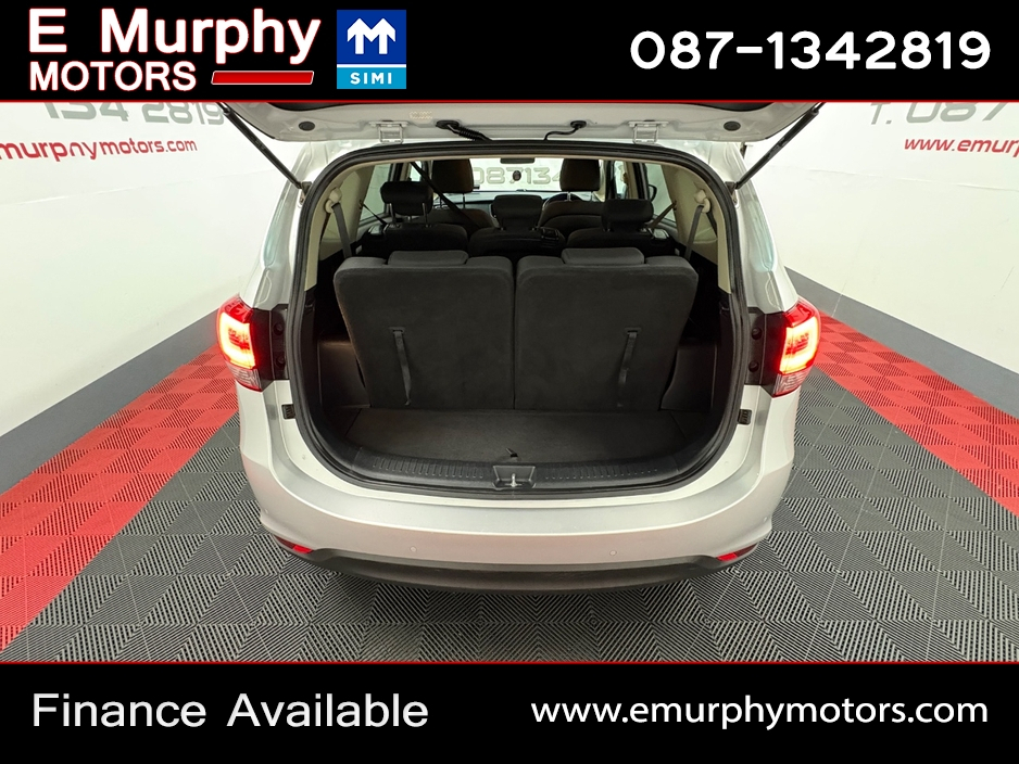 2015 Kia Carens 1.7L Diesel For Sale Images