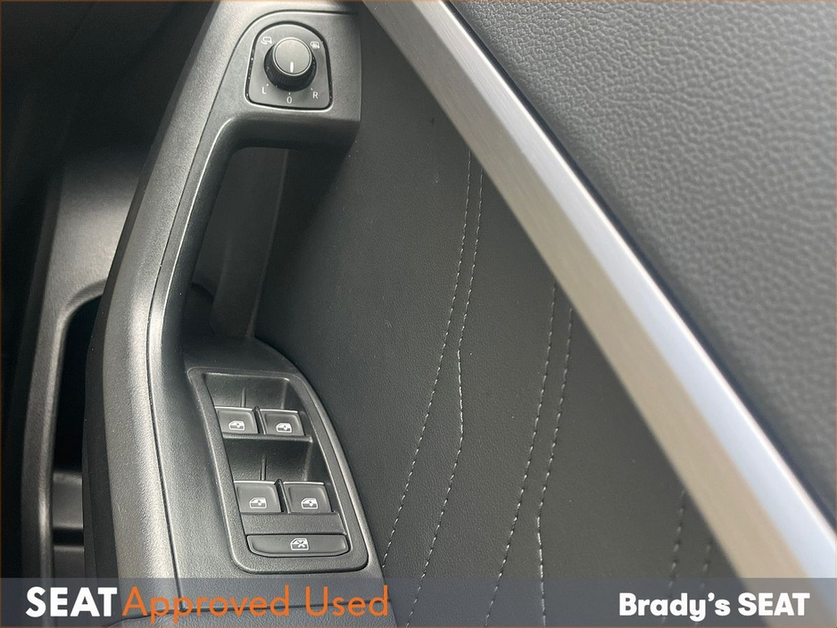 SEAT Ateca 2.0TDI 150HP DSG 4DRIVE FR PLUS *24 MONTH SEAT APPROVED WARRANTY* — thumbnail 19