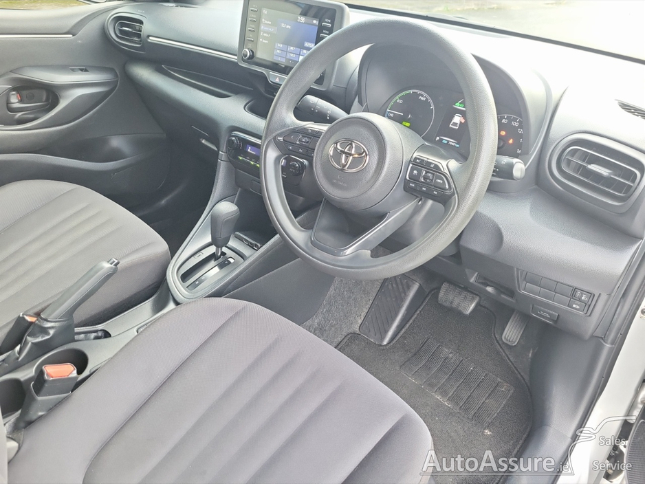 2022 Toyota Yaris 1.5L Hybrid For Sale Images