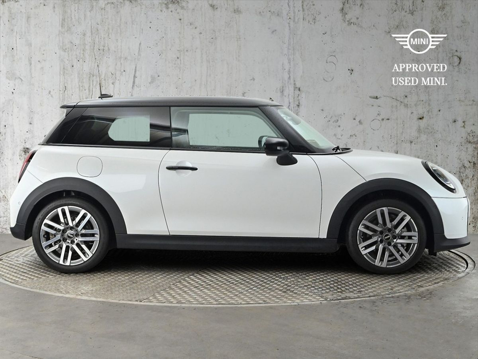 2024 MINI Hatch 1.5L Petrol For Sale Images