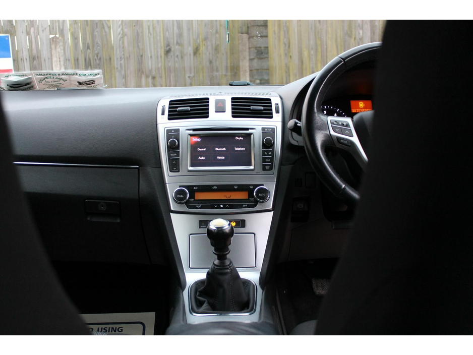 2014 Toyota Avensis 2L Diesel For Sale Images