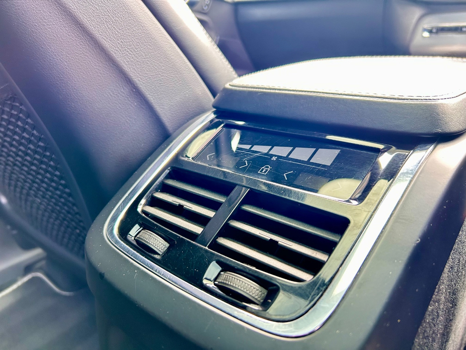 2018 Volvo XC90 2L Petrol Plug-in Hybrid For Sale Images