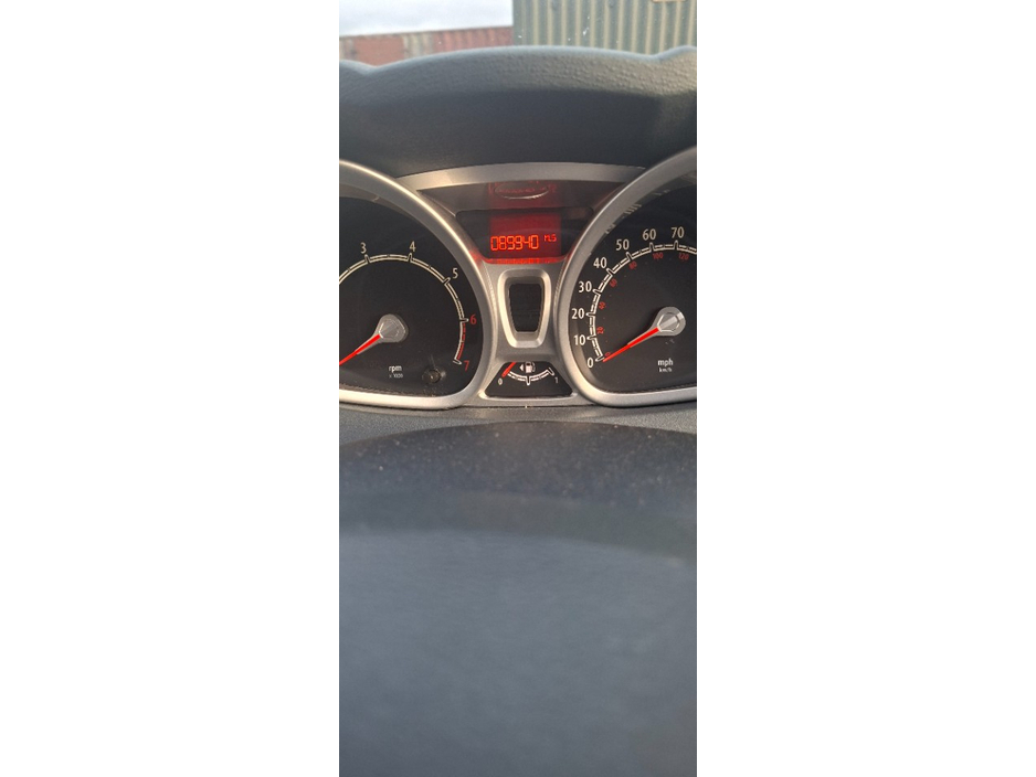 Ford Fiesta 1.25 ZETEC 82PS 5DR ARGENTO — thumbnail 5