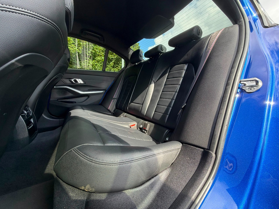 BMW 3 Series 330E M SPORT M PERFORMANCE *1 YEAR WARRANTY* — thumbnail 22