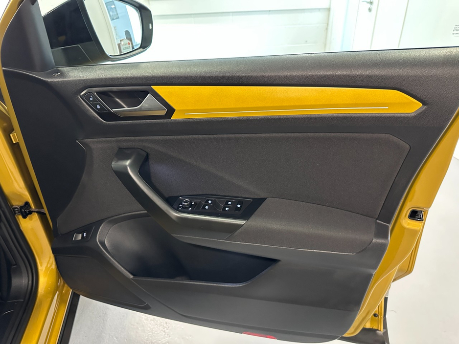 2021 Volkswagen T-Roc 2L Diesel For Sale Images