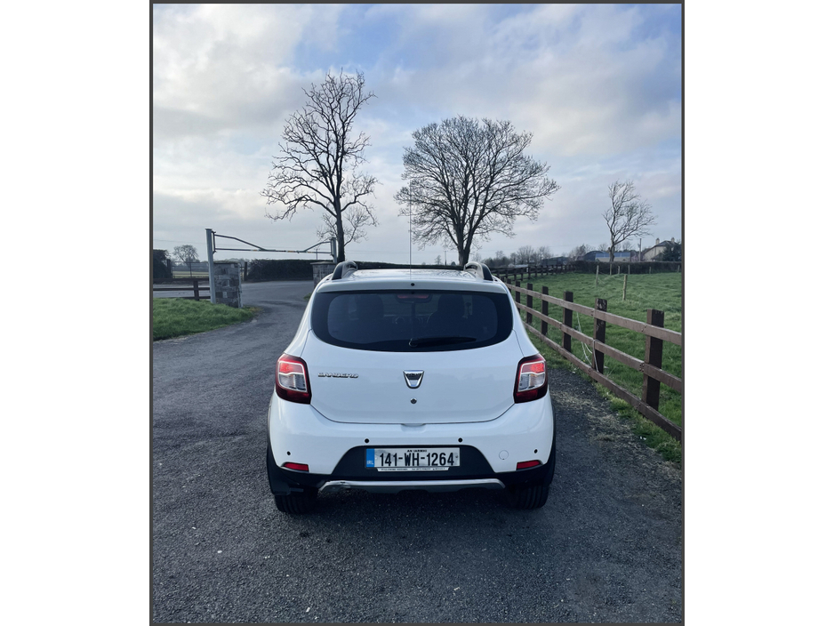 Dacia Sandero STEPWAY SIGNATURE 1.5 DCI 90 4 — thumbnail 9
