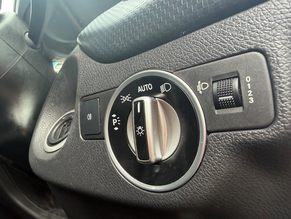 2013 Mercedes-Benz A Class 1.6L Petrol For Sale Images