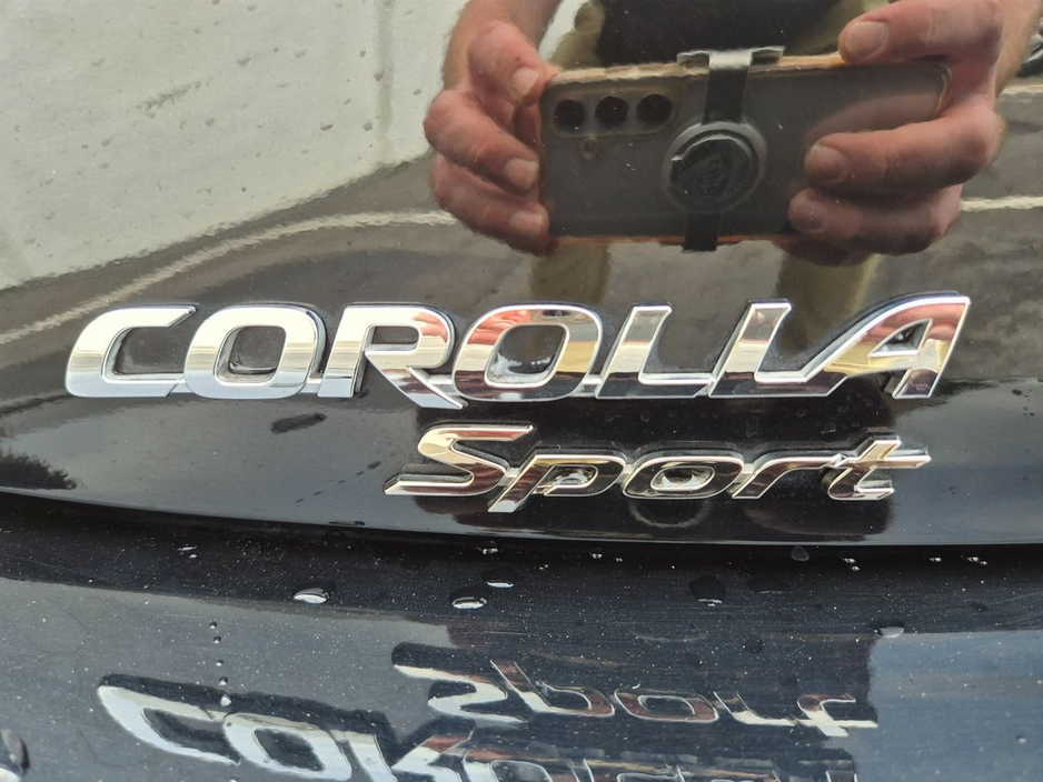 Toyota Corolla 1.8 HYBRID / SPORT SPEC / LOW MILEAGE / TAX €180 — thumbnail 36