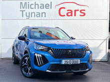 Peugeot 2008 EV Allure, 50kwh 134bhp Auto, 17" Alloys, 1/2 Leather, Privacy, CarPlay, Cruise Control, First Registered March 2025 - Trade in Price €26, 555