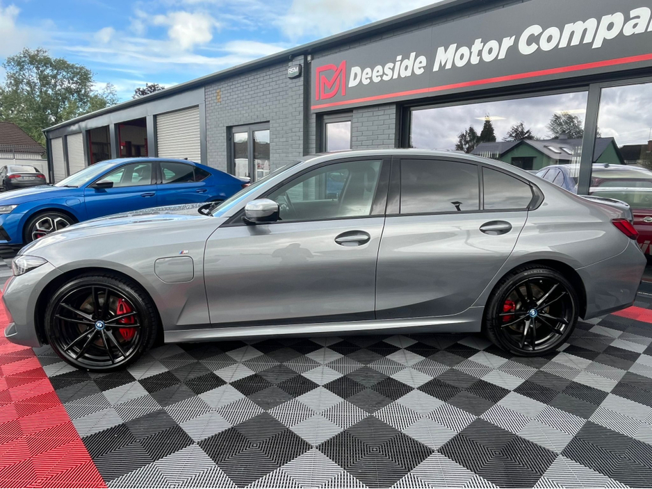2023 BMW 3 Series 2L Hybrid For Sale Images