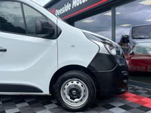 2020 Nissan NV300 2L Diesel For Sale Images