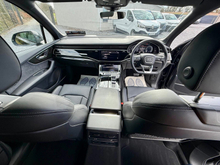 2024 Audi Q7 3L Petrol Plug-in Hybrid For Sale Images
