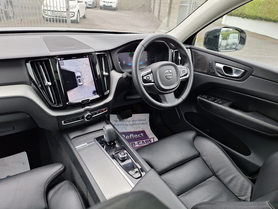 2023 Volvo XC60 2L Petrol Plug-in Hybrid For Sale Images