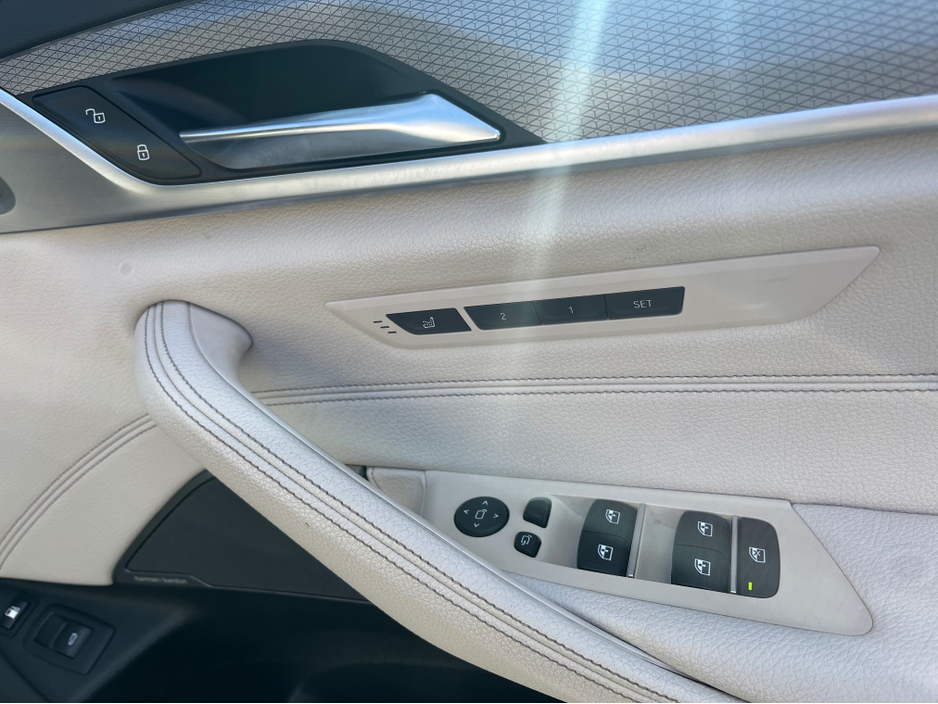 2018 BMW 5 Series 2.0L Hybrid For Sale Images