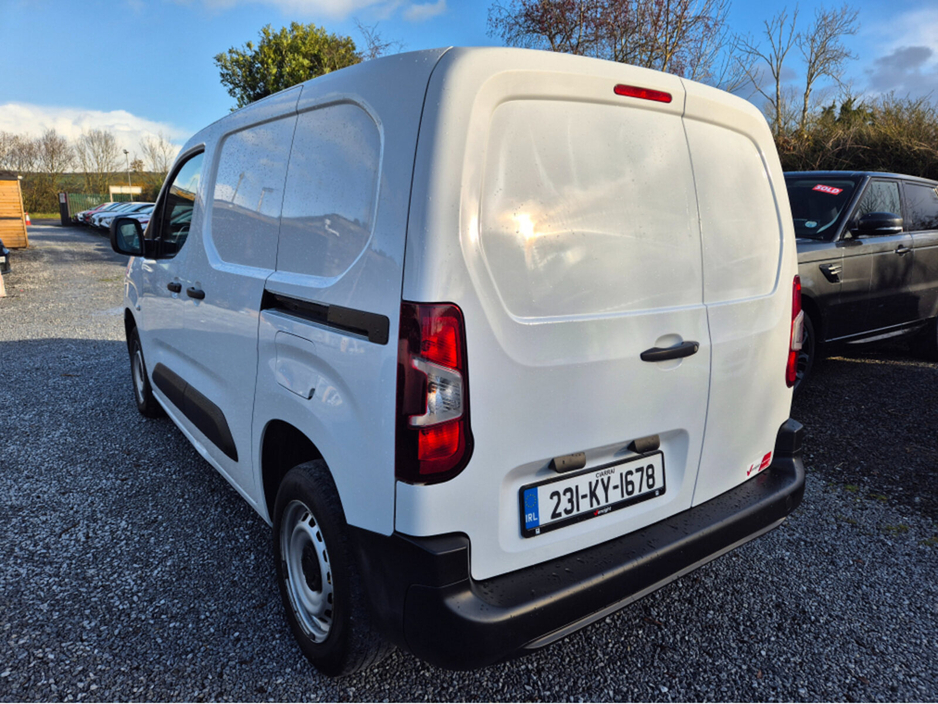 2023 Fiat Doblo 1.5L Diesel For Sale Images