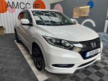 Honda Vezel 2017 HONDA VEZEL SENSING HYBRID Z 1.5 AUTOMATIC / CRUISE CONTROL / ELECTRIC MEMORY & HEATED SEATS AND MORE
